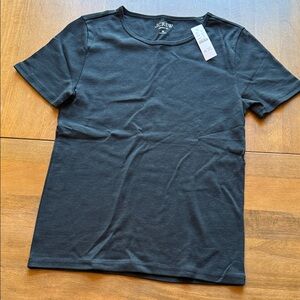 J.Crew Perfect Fit Black T-Shirt. NWT, size M